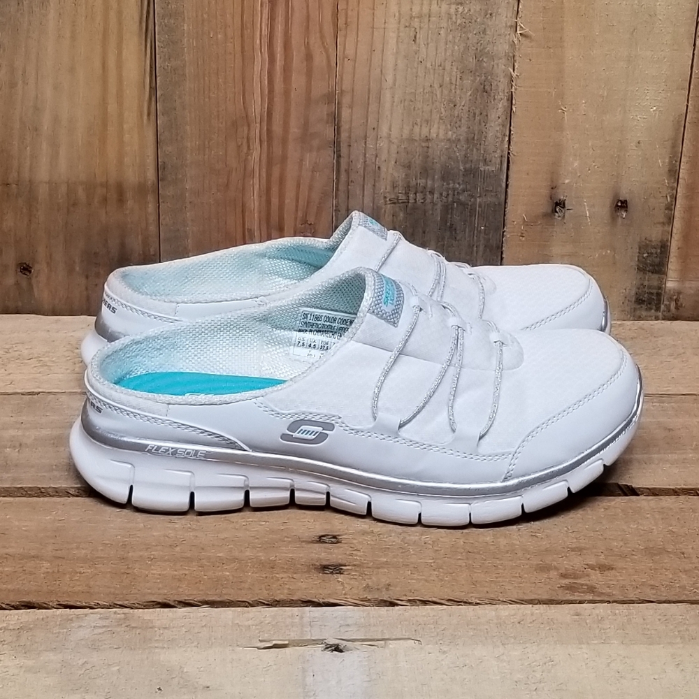 Sketchers Womens Mule Slipon Size 7.5 White